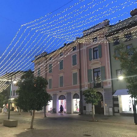 Casa Nika Leilighet Riva del Garda Eksteriør bilde